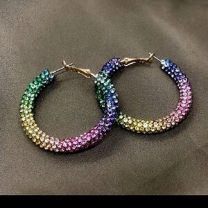 🆕️🌈 RAINBOW RHINESTONE HOOP EARRINGS🌈